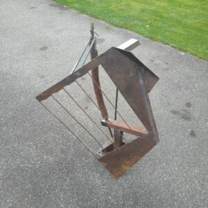 welded-scrap-metal-sculpture-torso